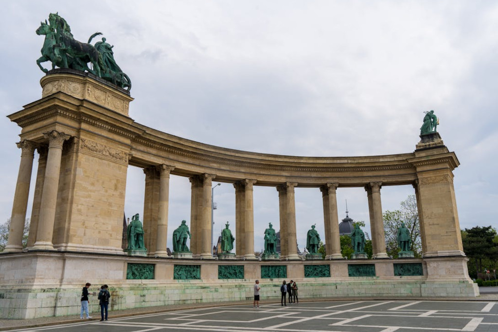 Heroes' Square